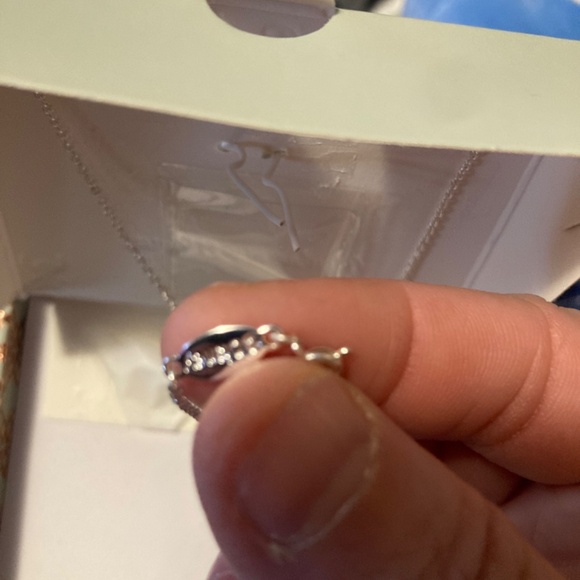 Disney stitch necklace - Picture 7 of 7